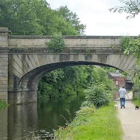 *f1*5gh* Setup For Your Relaxed & Amazing + Free Parking + Free Fast Wifi * *